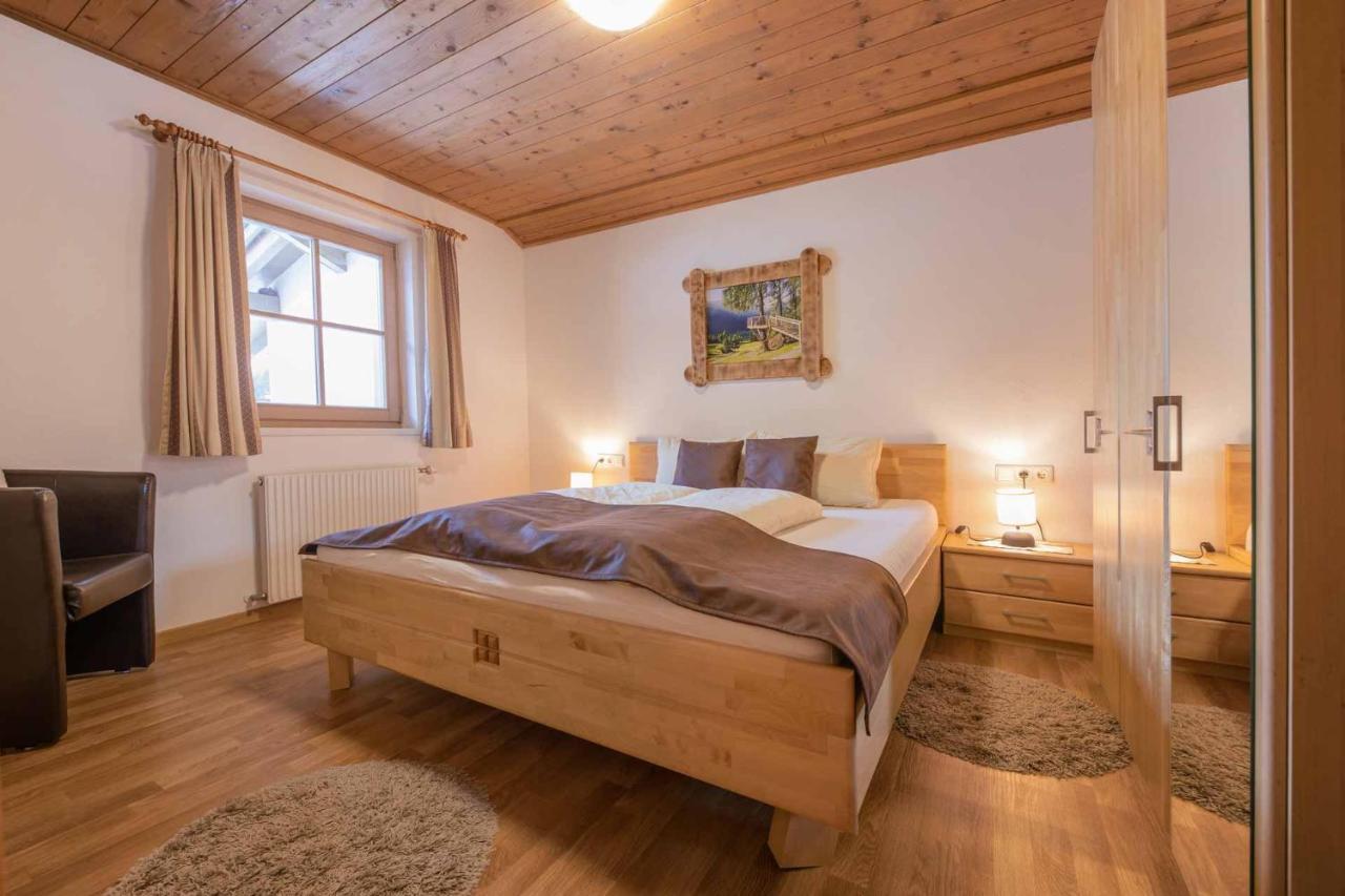 Haus Simone Apartment นอยชติฟ อิม ชตูไปทัล ภายนอก รูปภาพ