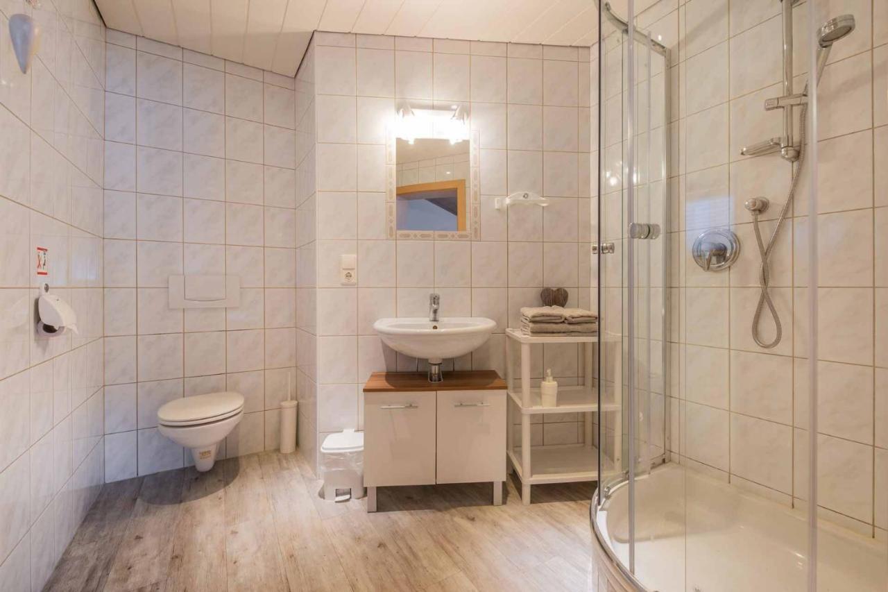 Haus Simone Apartment นอยชติฟ อิม ชตูไปทัล ภายนอก รูปภาพ